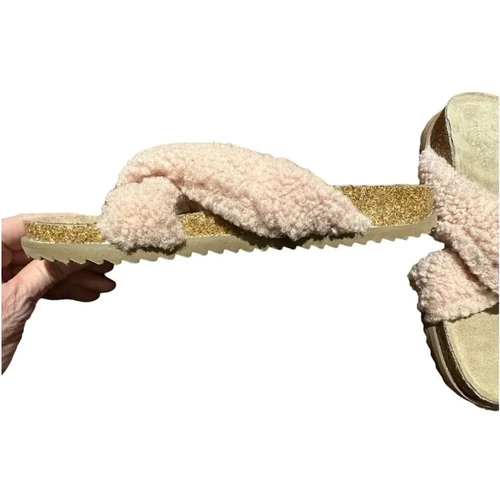 Treasure & Bond Womens Size 8 Pink Sherpa Crossover Sandals
